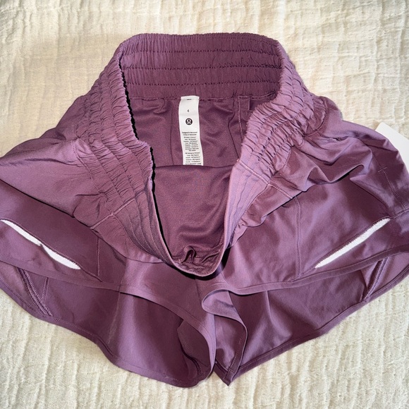 Lululemon hotty hot shorts 2.5”💜🦄🍇💟🪻 - Picture 2 of 4